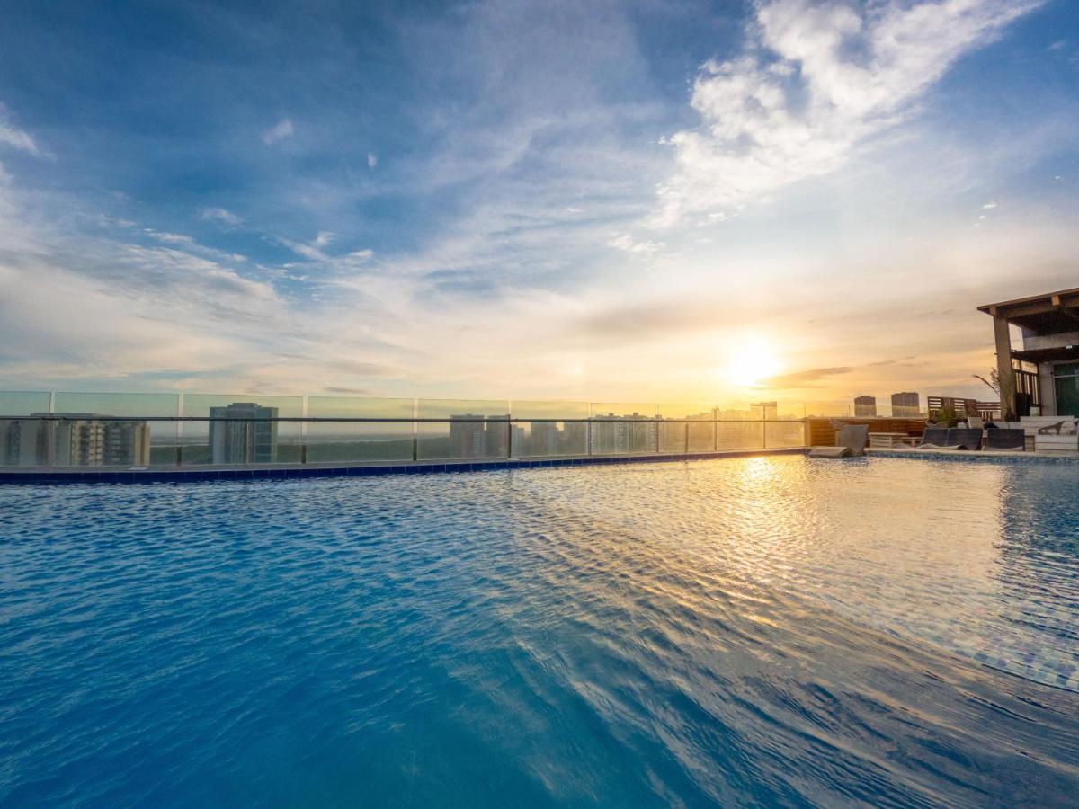 Ghl Collection Barranquilla Hotel Exterior photo Infinity pool at the rooftop of the hotel