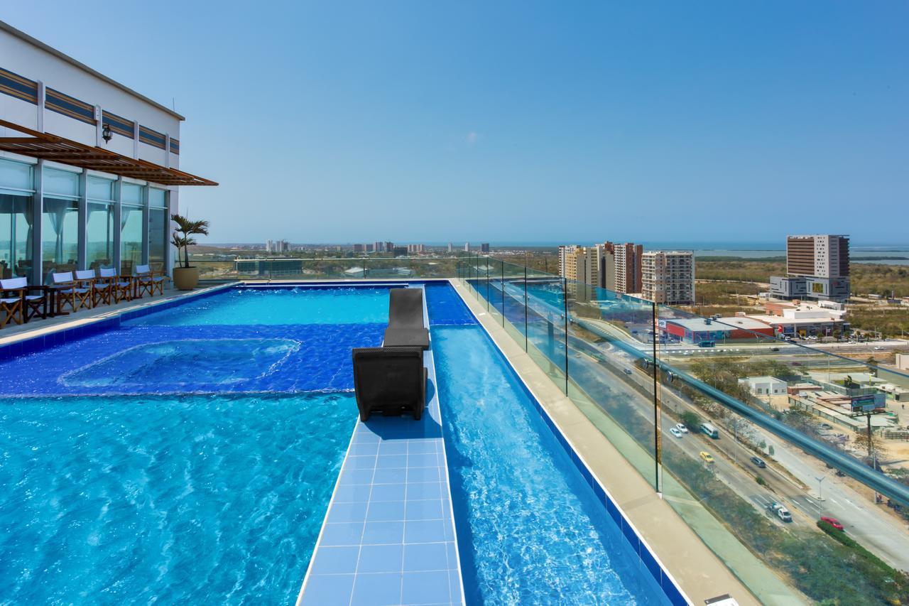 Ghl Collection Barranquilla Hotel Exterior photo Rooftop pool at the hotel