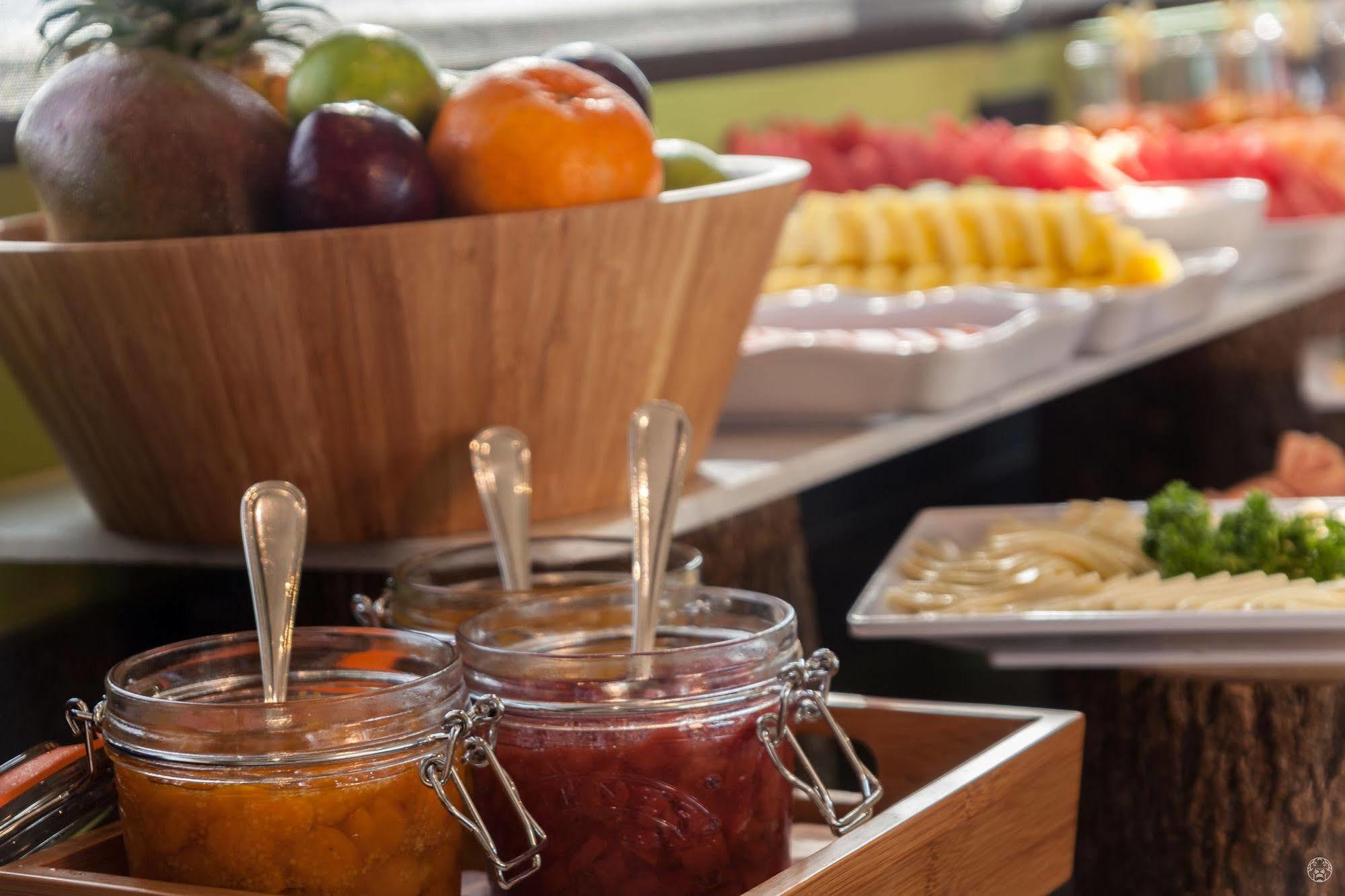 Ghl Collection Barranquilla Hotel Exterior photo Fruit and jam
